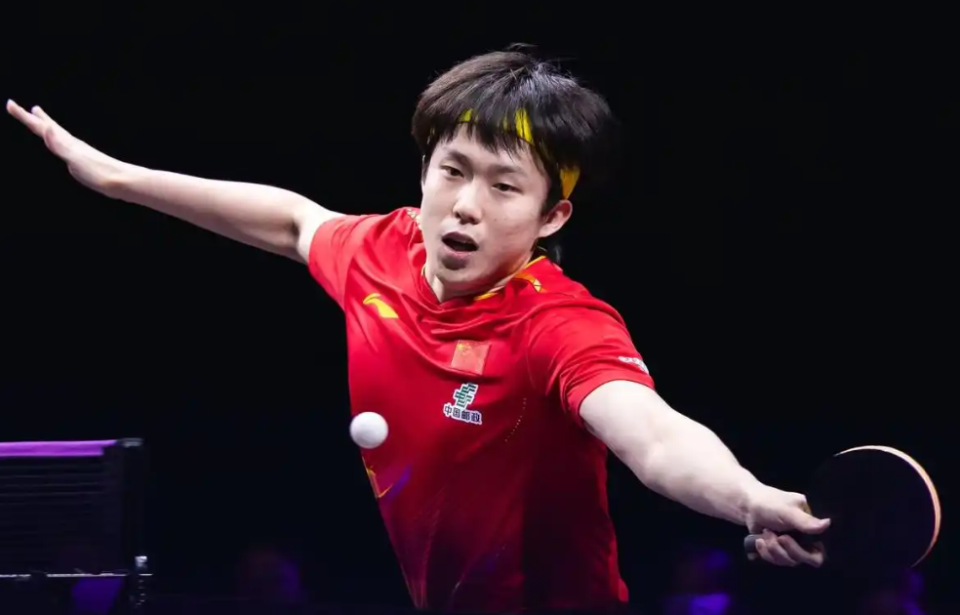 不过张本智, UiAAA